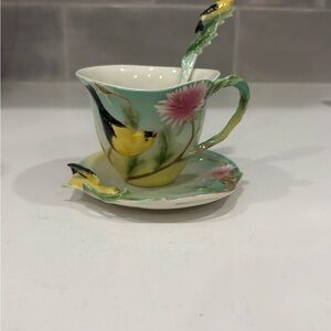 Franz Bird-Themed Porcelian Cup and Saucer Set
